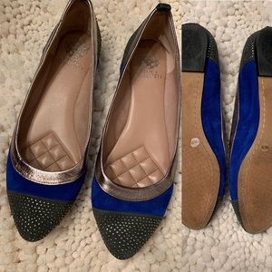 Blue (and grey) suede shoes! Adorable flats!